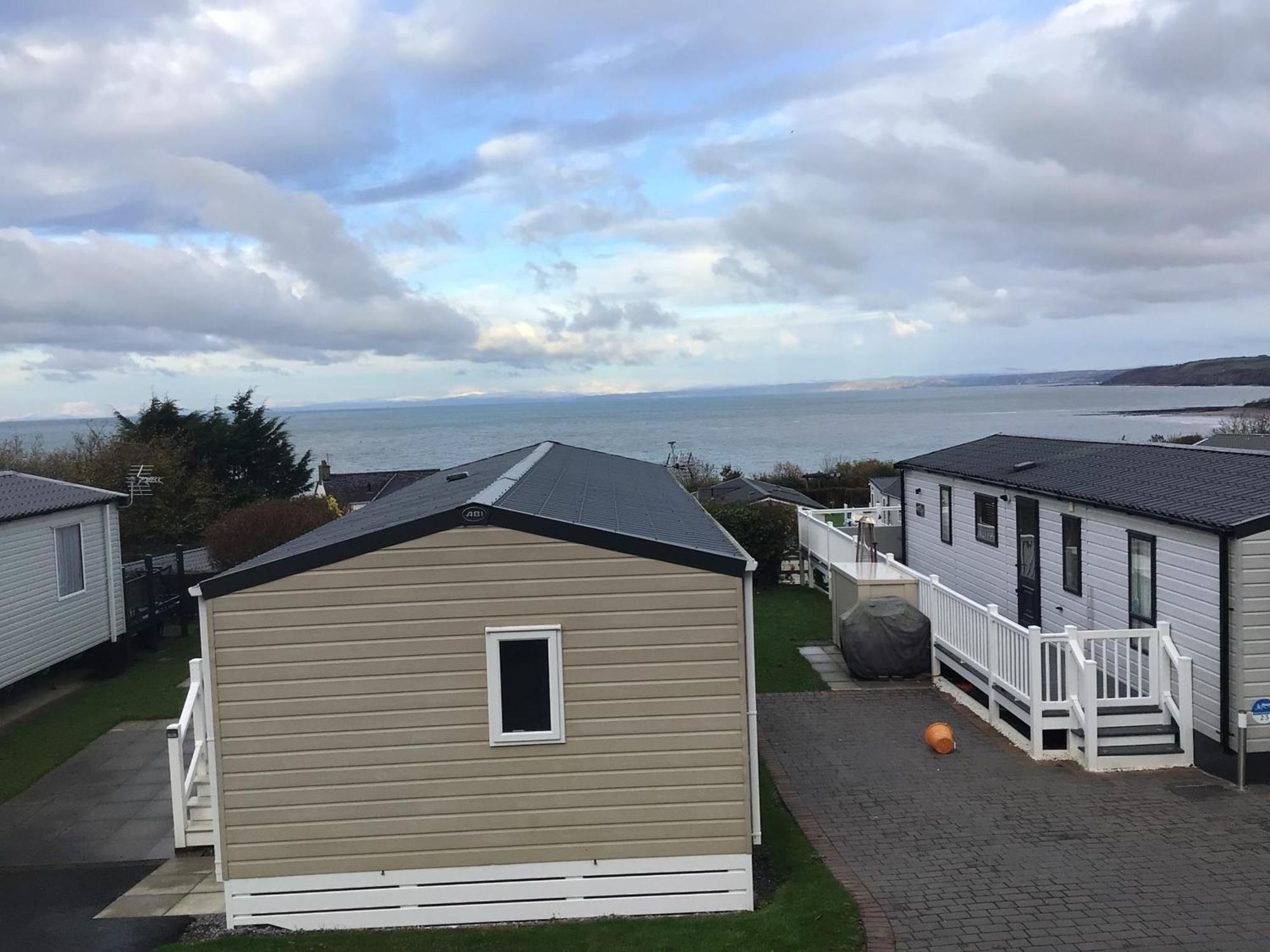 Newquay Haven Caravan 42x14 With Ocean Views *