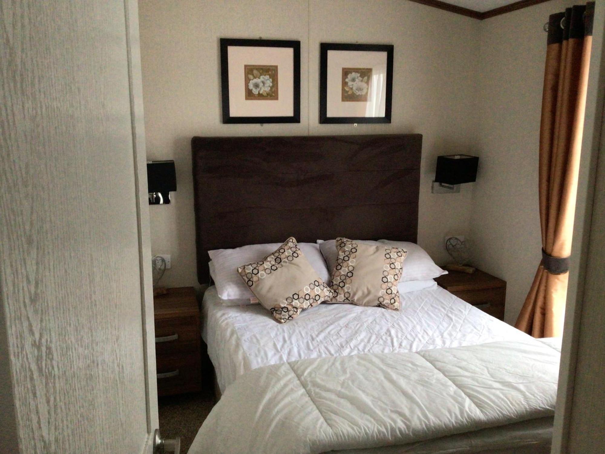 Newquay Haven Caravan 42x14 With Ocean Views Chalet